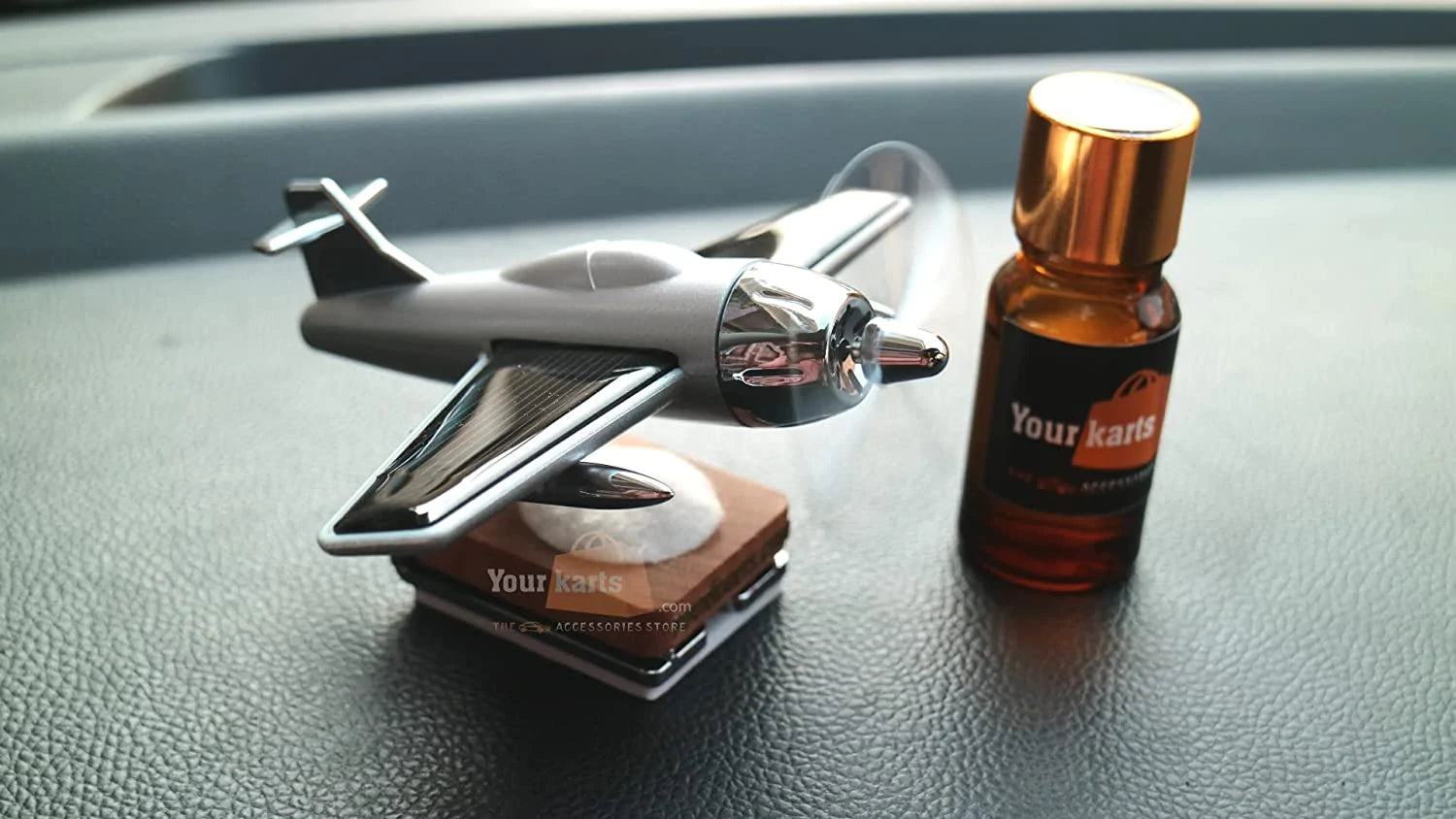 YOURKARTS.COM Solar Powered Car Perfume Diffuser/Dispenser | Aeroplane  Glider Design, Auto Rotation Fan | For Car Dashboard with Perfume liquid 
