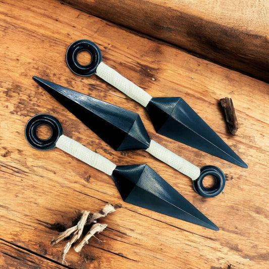 YOURKARTS.COM Ninja Weapon Kunai Set – Pack of 3 Japanese Toy Weapons for Cosplay & Decoration