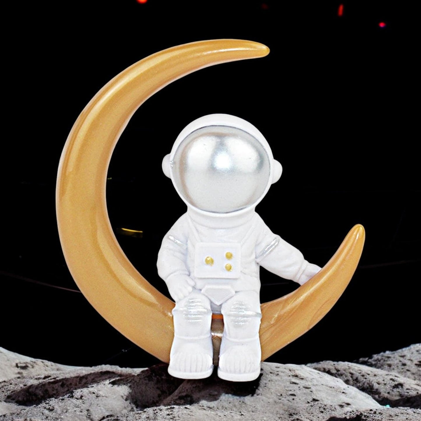 YOURKARTS.COM Astronaut Dashboard Figure, Car Interior Decor, Office Paperweight, Decorative Ornament (1)