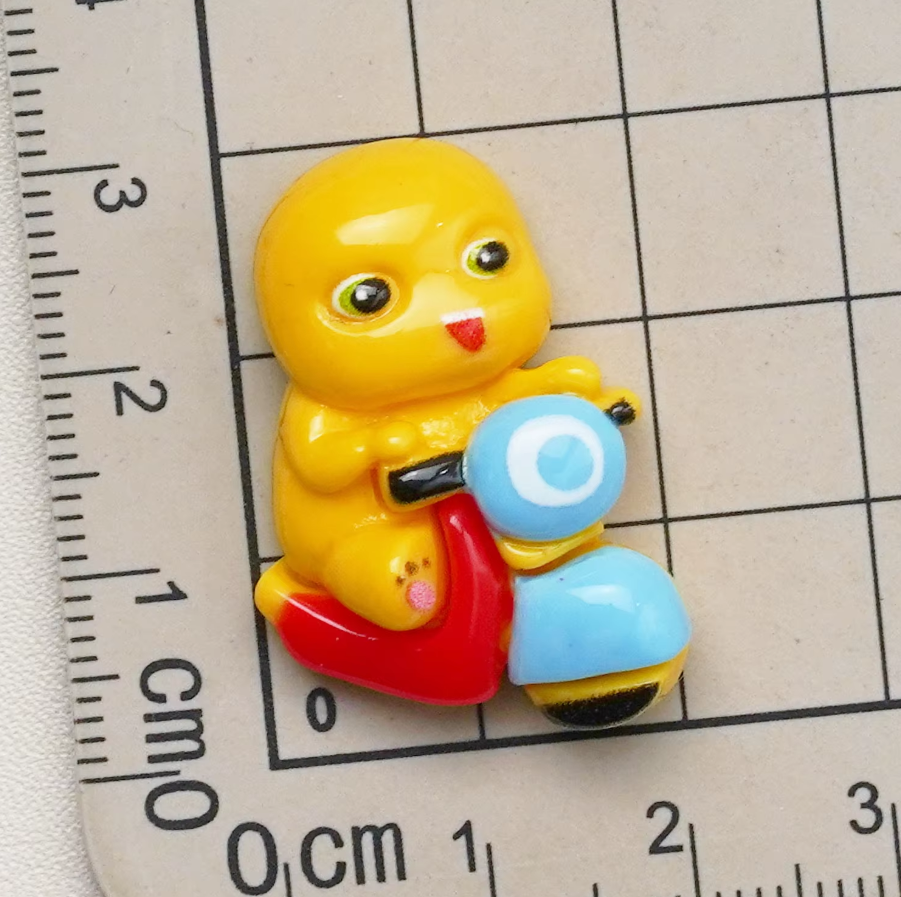 YOURKARTS.COM Car Ornaments Set, 2 cm Miniature Bear, Dog, Dragon Figurines, Multicolour (6, Yellow Dragon Babies)