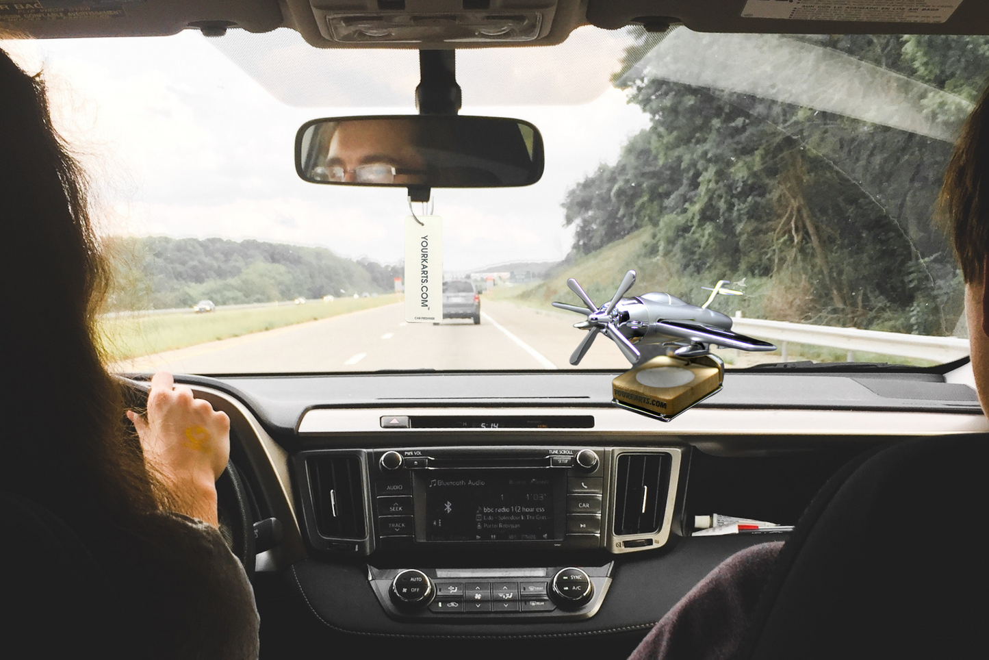 car dashboard solar perfume Glider