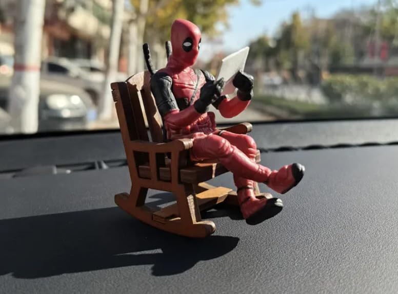 YOURKARTS.COM Deadpool Figurine on Rocking Chair, 18 cm, Red and Black