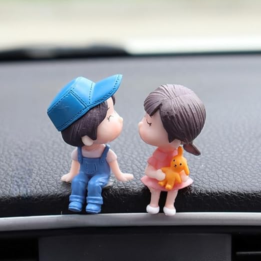 YOURKARTS.COM Cute Couple Universal Anti-Slip Car Dashboard Pad - Multi-Color Sticky Rubber Pad with Superior Grip Technology (Couple Kissing Blue)