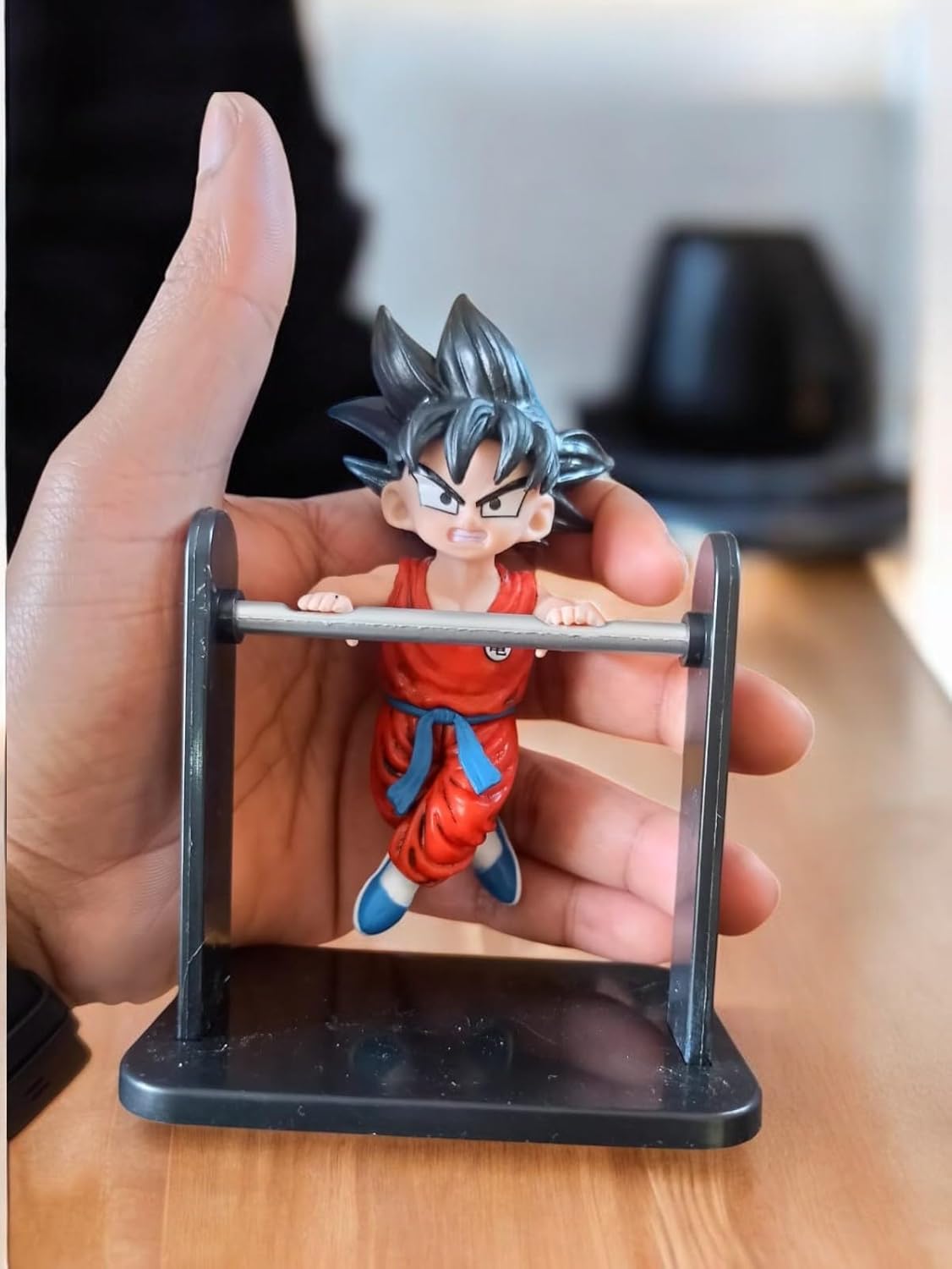 YOURKARTS.COM Car Decoration – Strongest Anime Character Super Saiyan God Figurine for Center Console and Dashboard Accessories (Pull Ups)