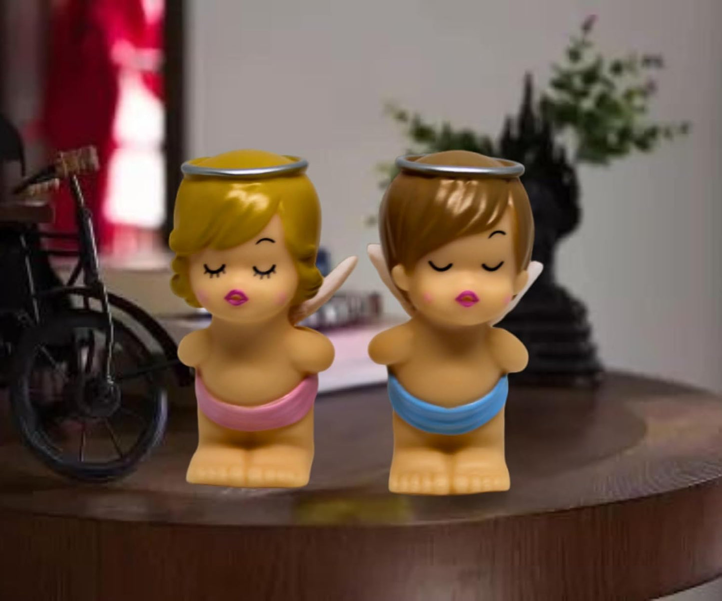 YOURKARTS.COM Cute Couple Universal Anti-Slip Car Dashboard Pad - Multi-Color Sticky Rubber Pad with Superior Grip Technology (Cupid Couple)