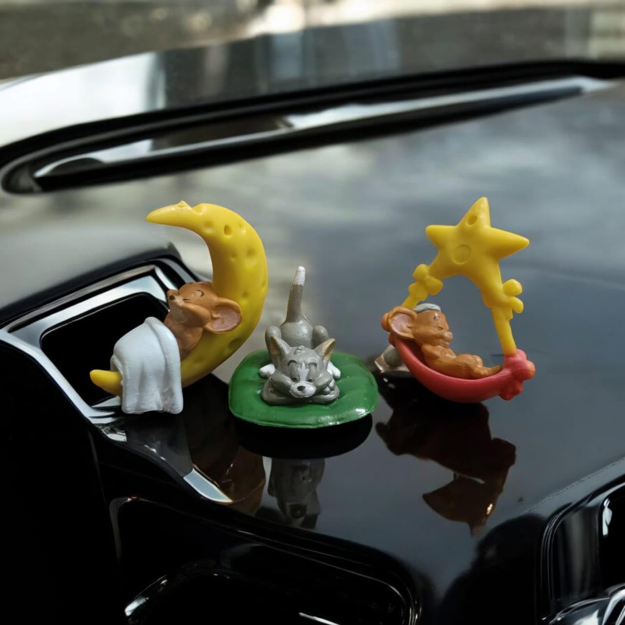 YOURKARTS.COM Tom & Jerry Cute Sleeping Car Interior Accessory, Dashboard and Table Decoration (Set of 3)