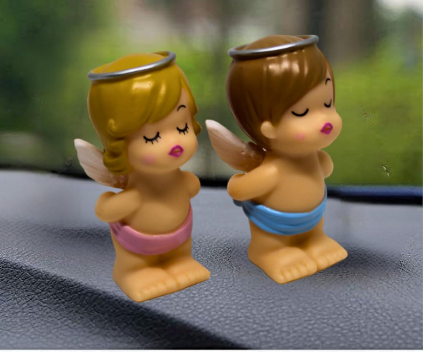 YOURKARTS.COM Cute Couple Universal Anti-Slip Car Dashboard Pad - Multi-Color Sticky Rubber Pad with Superior Grip Technology (Cupid Couple)