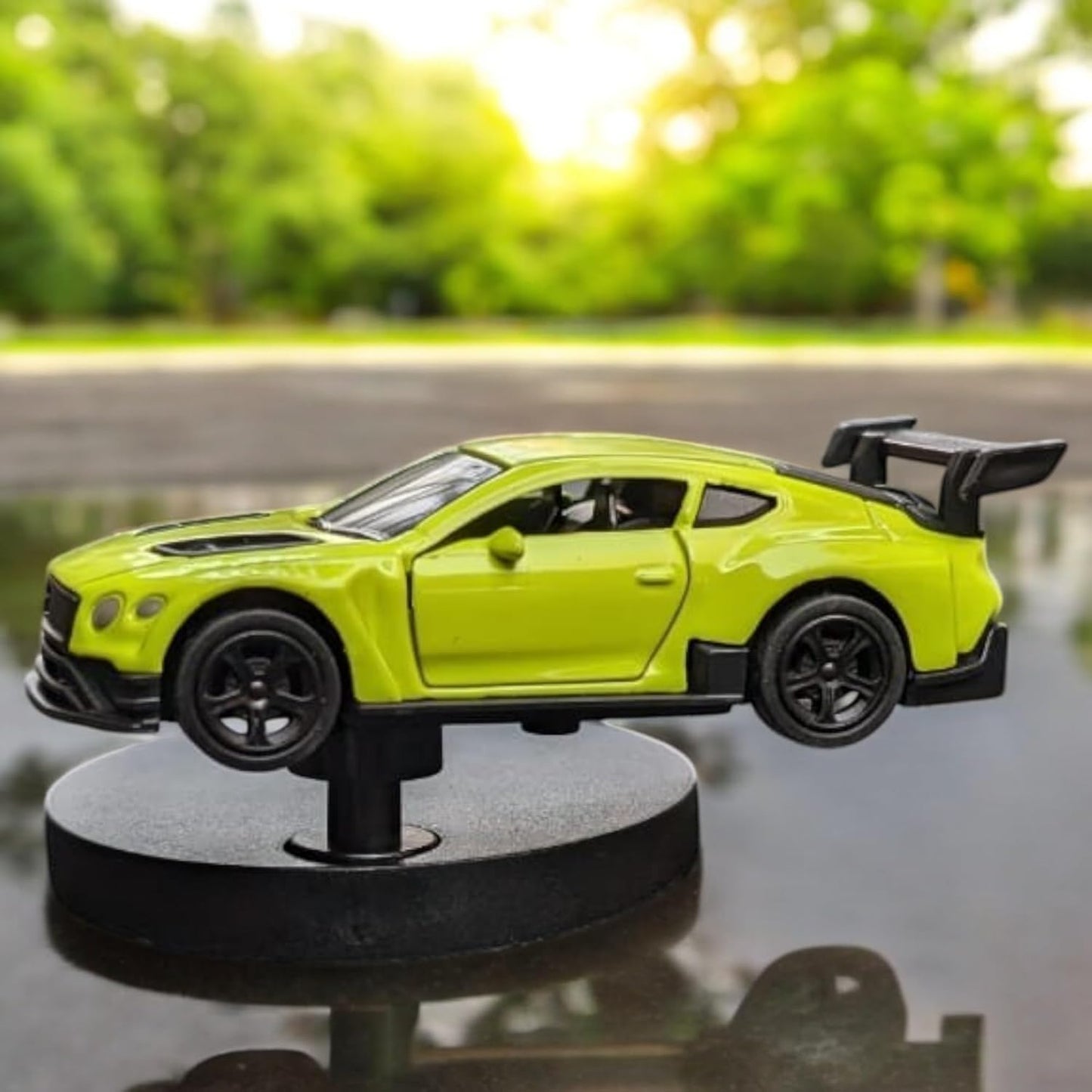 YOURKARTS.COM Car Dashboard Display Stand with Rotating Base, Die-Cast Model Car Spinner Toy
