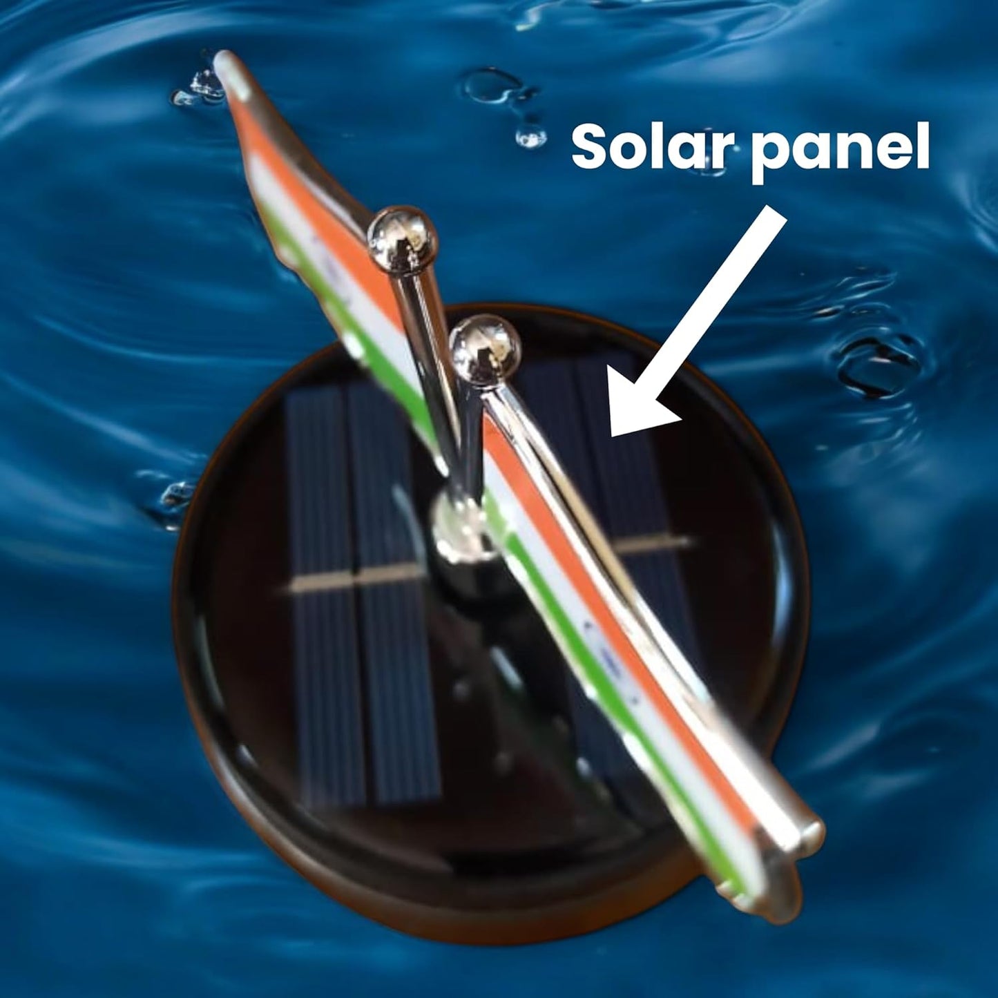 YOURKARTS.COM Solar-Powered Car Perfume with Dual Flag Design, Car and Desktop Decoration (Close Spread)