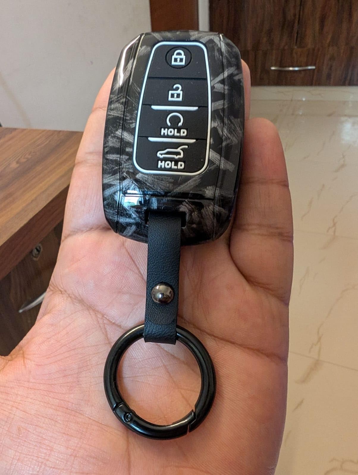 YOURKARTS.COM Car Key Cover Premium Design – Compatible with Kia Car Keys for Kia Seltos, Carens, Sonet - 4 Button Smart Key