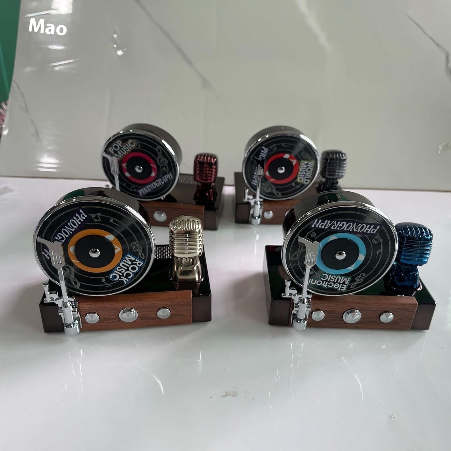 YOURKARTS.COM Solar Rotating Phonograph Car Perfume Retro Style Aromatherapy Dashboard Decoration, Auto Diffuser for Long-Lasting Freshness | car Accessories 2025 (Solar Gramophone, Rich Cologne)