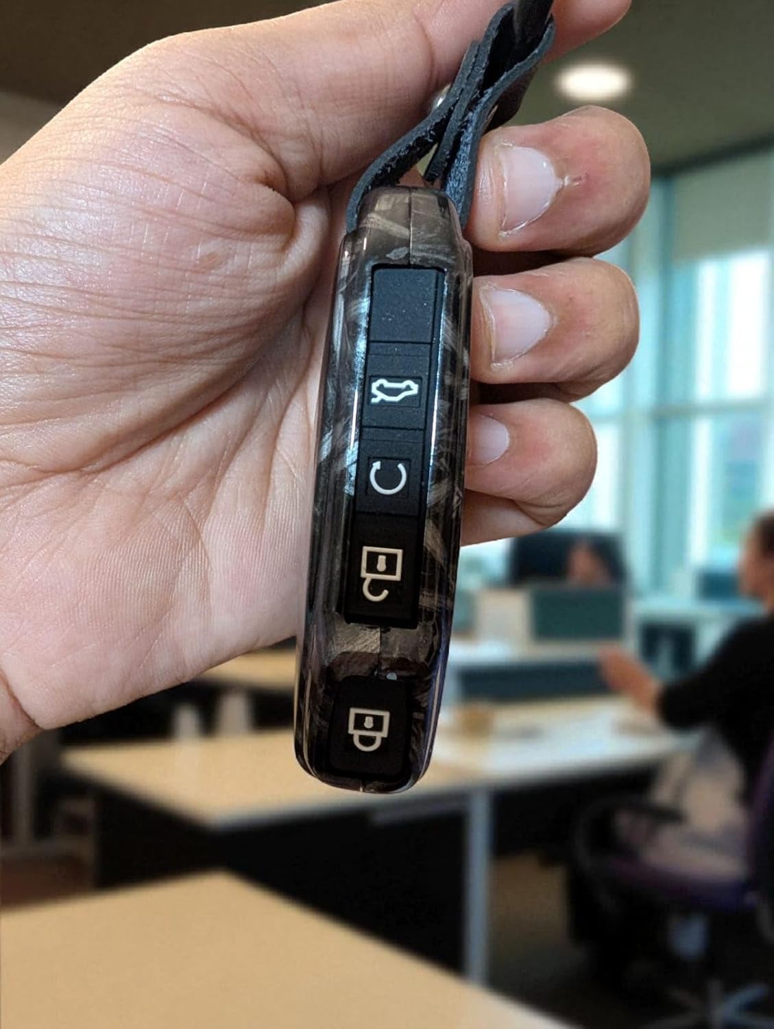 YOURKARTS.COM Car Key Cover Premium Carbon Pro Design –Compatible with Kia Seltos 2024 2023 Facelift HTX | Carens Clavis X Line | Sonet Facelift 4 Button Smart Key - Black