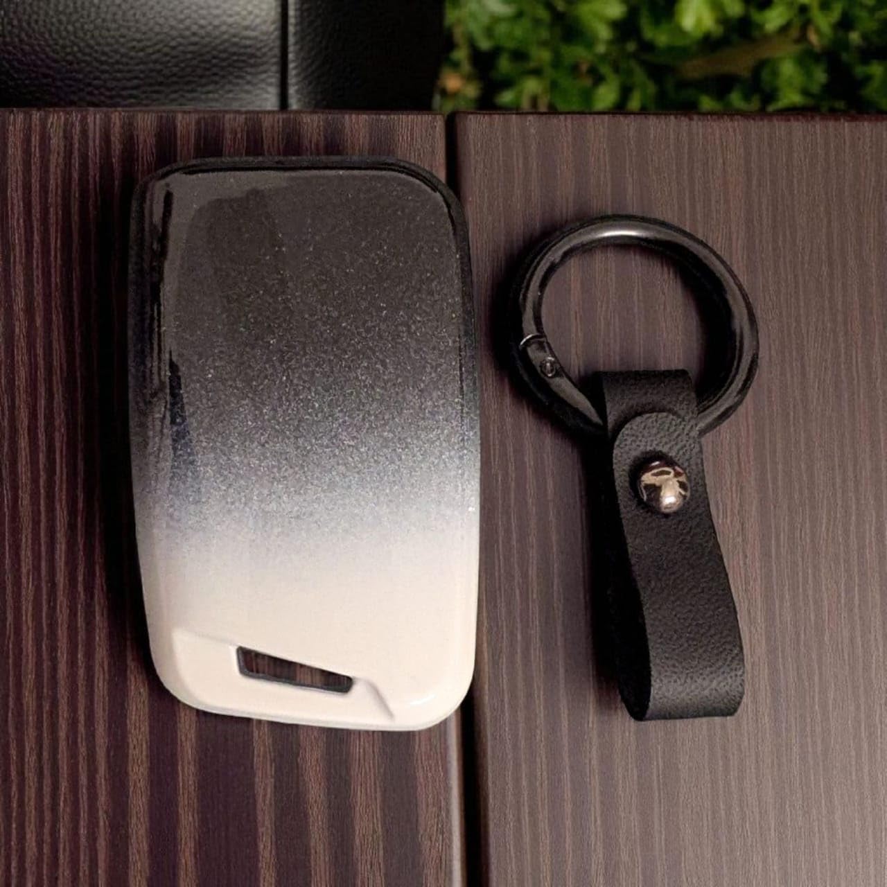 YOURKARTS.COM Car Key Cover Premium Carbon Pro Design – Hard Case Anti-Break Key Shell Compatible with VW Car Keys | Sporty Look Smart Key Protector | car Accessories 2025 (Shade)